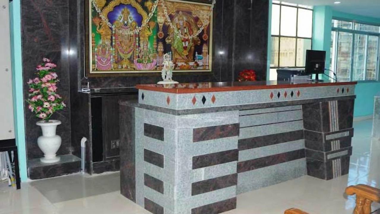Sai Krishna Residency Hotel Kolhapur Zewnętrze zdjęcie
